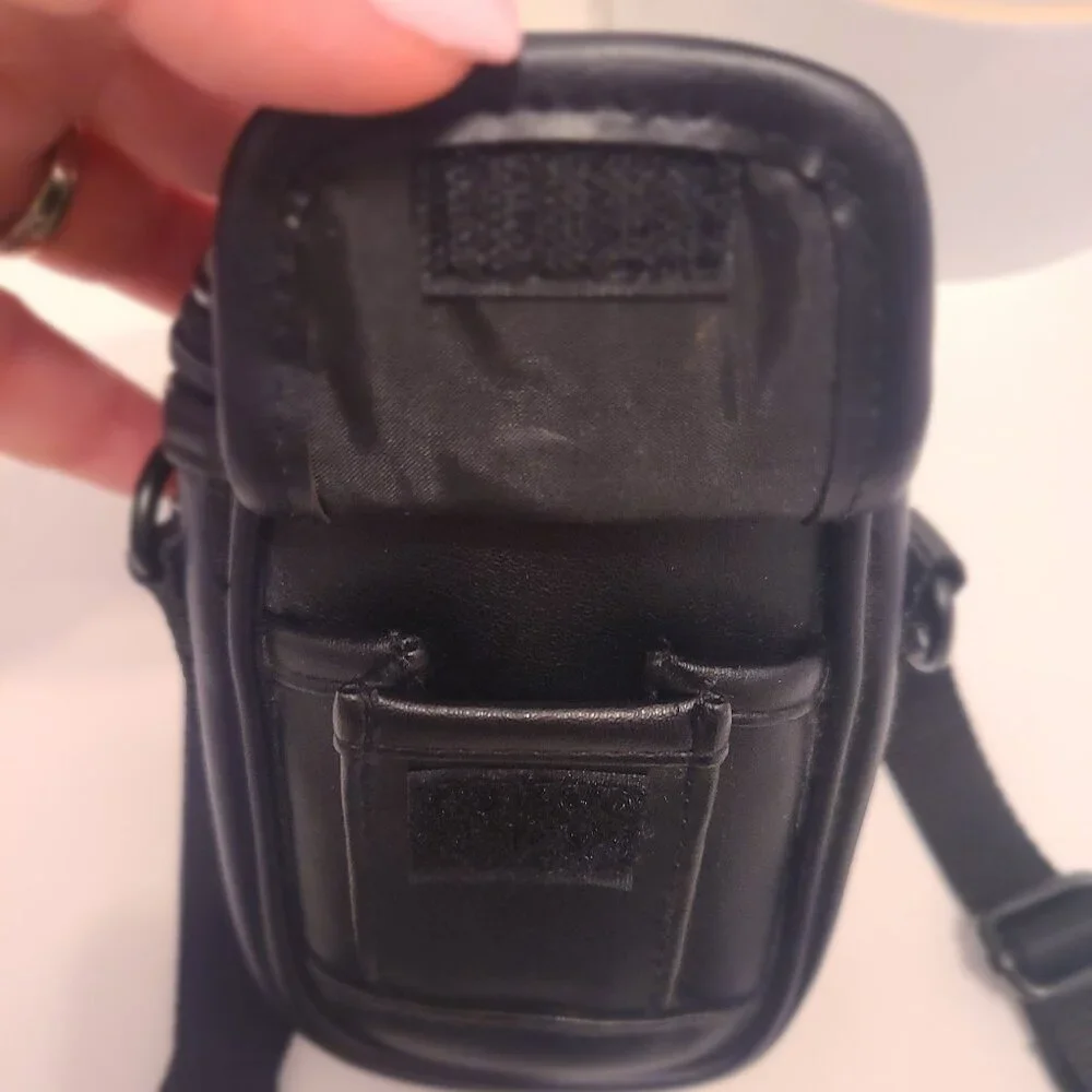 Icon Black Faux Leather Vintage Digital Camera Pouch - Picture 8 of 15